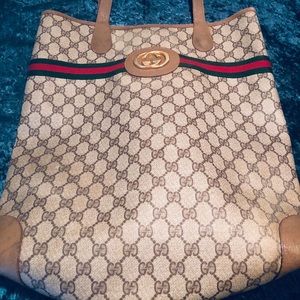Vintage oversized Gucci bag